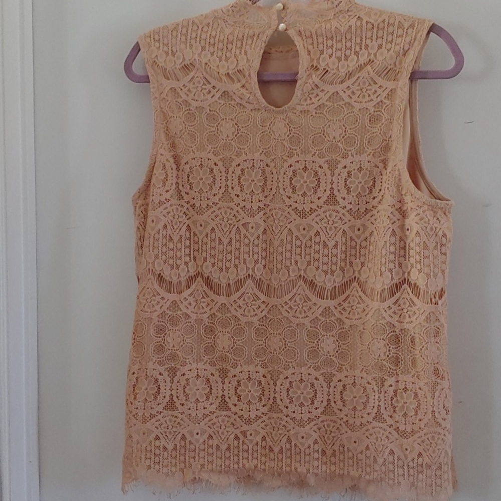 Nude/Peach colored lace top - Picture 4 of 4